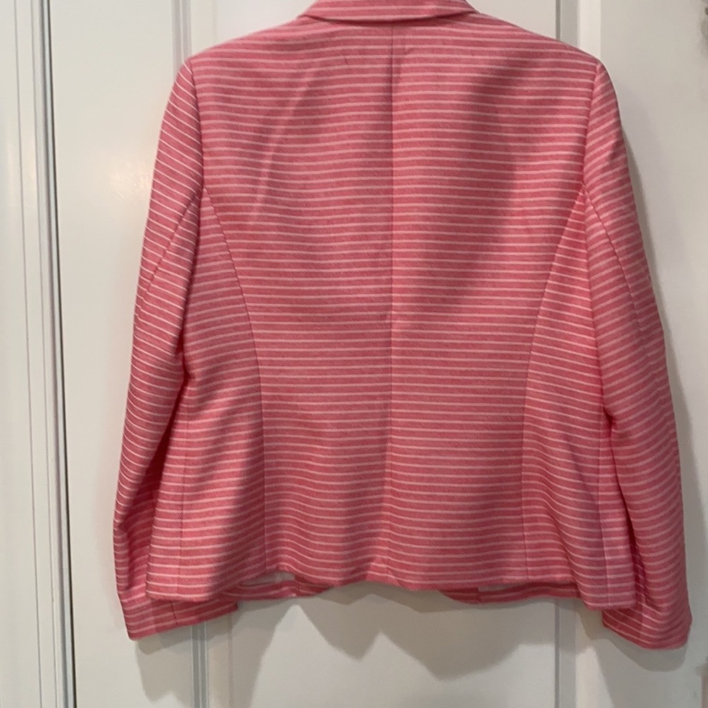 Jacket - Picture 4 of 6